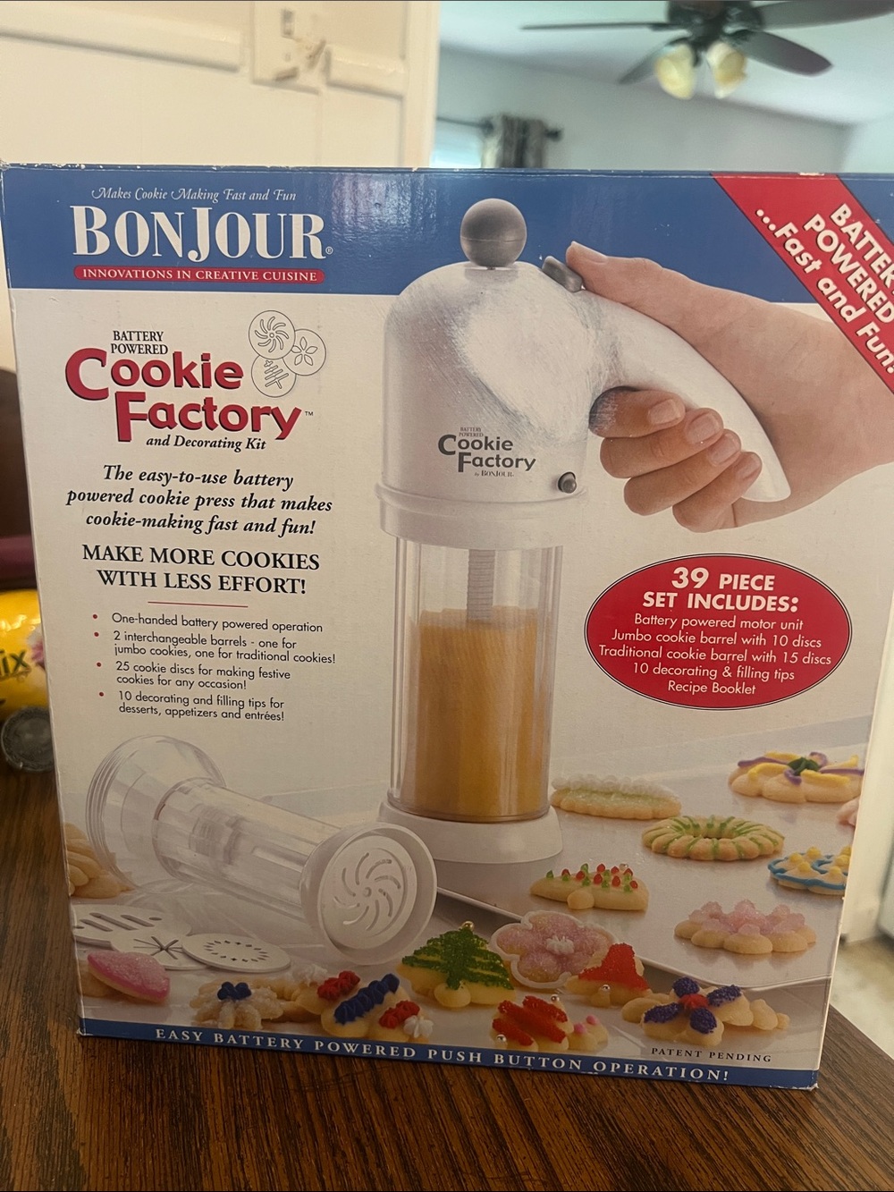 NWT Bonjour Cookie Factory Battery-Powered Cookie Press & Decorating Kit. Fun!! - Picture 2 of 10